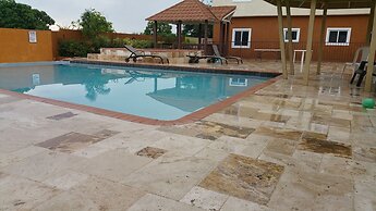 Modern London Decor Guest Apartments