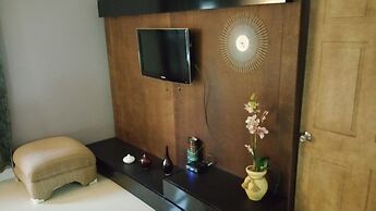 Modern London Decor Guest Apartments