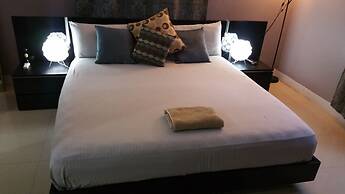 Modern London Decor Guest Apartments