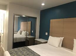 Cali Inn