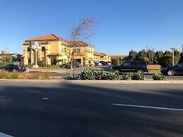 Cali Inn