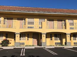 Cali Inn