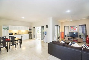 Beach Melati Apartments