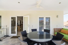 Beach Melati Apartments