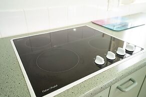 Alexandra Heights Motel