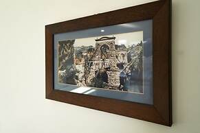 Alexandra Heights Motel