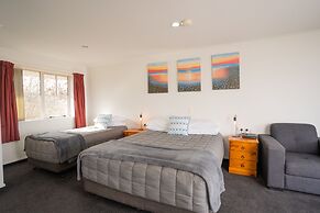 Alexandra Heights Motel