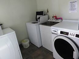 Alexandra Heights Motel