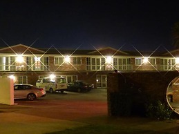 Alexandra Heights Motel
