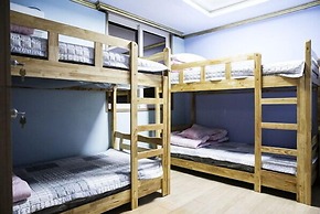 Moiri Guesthouse - Hostel