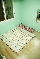 Moiri Guesthouse - Hostel