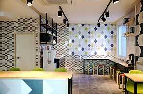 Moiri Guesthouse - Hostel