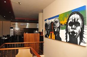 Murex Plaza Hotel & Suites