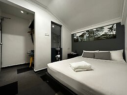 Check-Inn at Little India