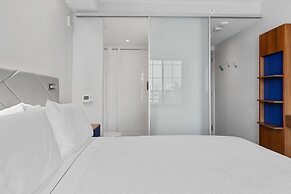 Motto by Hilton Washington DC City Center