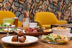 Motto by Hilton Washington DC City Center