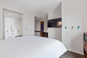 Motto by Hilton Washington DC City Center