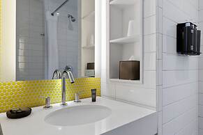 Motto by Hilton Washington DC City Center