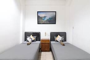 MADOR Malang Dorm Hostel