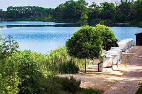 Bernstein Acamed Resort