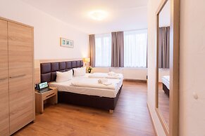 Bernstein Acamed Resort