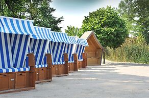 Bernstein Acamed Resort