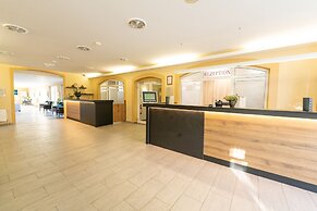 Bernstein Acamed Resort