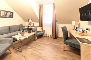 Bernstein Acamed Resort