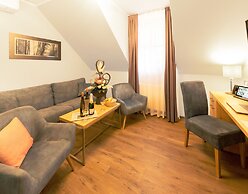 Bernstein Acamed Resort