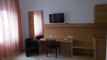 Hotel Aton