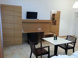 Hotel Aton