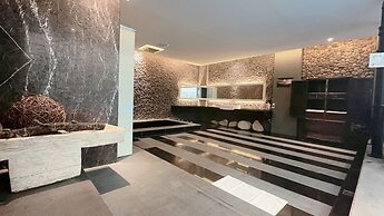 Orient Luxury Villa Motel