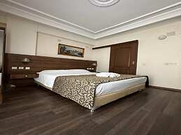 Paperon Hotel