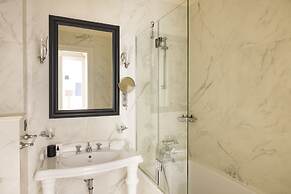 Pavillon Faubourg Saint-Germain & Spa