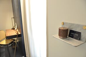 Perpetual Élysée Montaigne