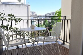 Perpetual Élysée Montaigne