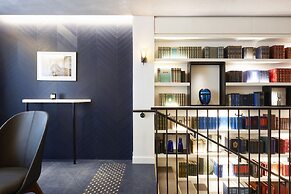 Perpetual Élysée Montaigne