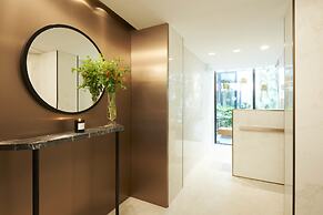 Perpetual Élysée Montaigne