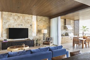 Chileno Bay Resort & Residences, Auberge Resorts Collection