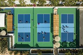 Chileno Bay Resort & Residences, Auberge Resorts Collection