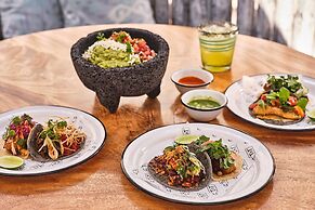 Chileno Bay Resort & Residences, Auberge Resorts Collection