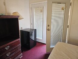 Knights Inn Fairview