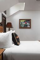 The Landing at Estes Park - Riverside Retreat