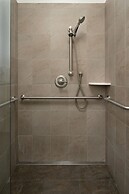 The Landing at Estes Park - Riverside Retreat