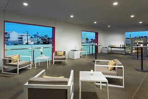 Courtyard by Marriott Santa Monica