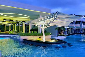 Crest Pool Villas