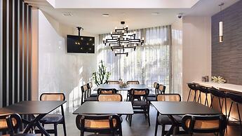 Tennoji Crystal Hotel