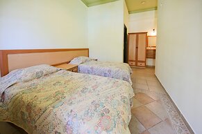 May Garden Club Hotel