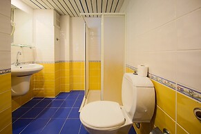 May Garden Club Hotel