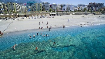 May Garden Club Hotel